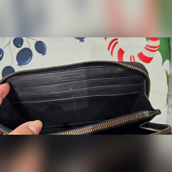 BOTTEGA VENETA Leather Intrecciato Nappa Zip-Around Wallet - Picture 12 of 15